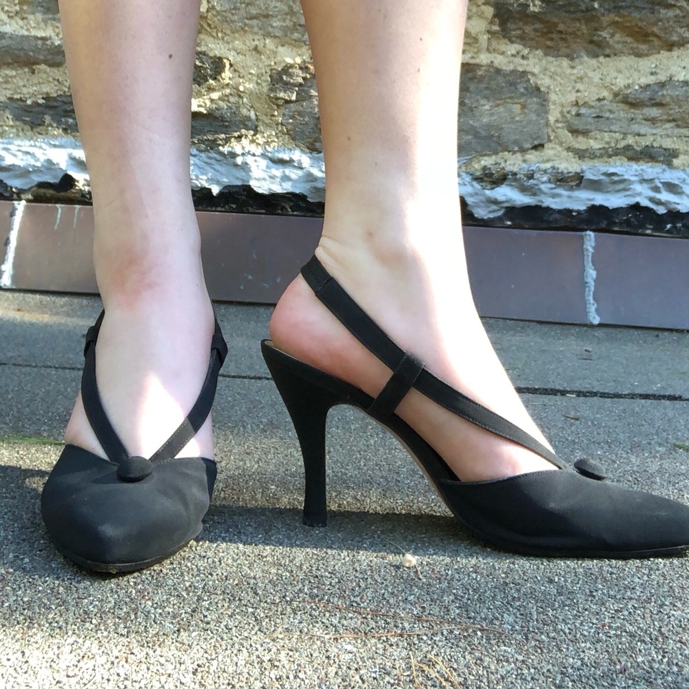 Vintage Salvatore Ferragamo black satin sling back shoes size 9.5